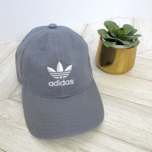 NEW! Adidas Originals Relaxed Strap Back Trefoil Logo Dad Hat Gray